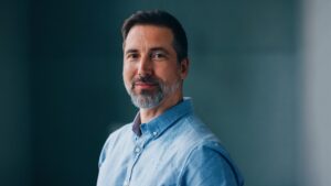 Man looking pensive symbolizing Selling Your Private Stock Understanding the essentials